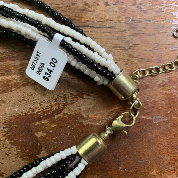 Four necklaces from 10,000 Villages - Picture 4 of 16